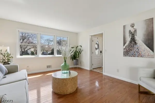 53 Salem St, Edison Twp., NJ 08820