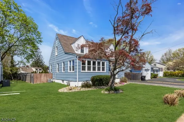 177 Navesink River Rd, Middletown Twp., NJ 07701