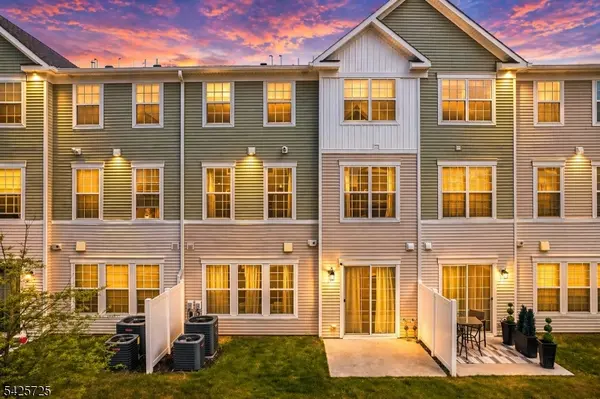 734 Station Rd, Dunellen Boro, NJ 08812