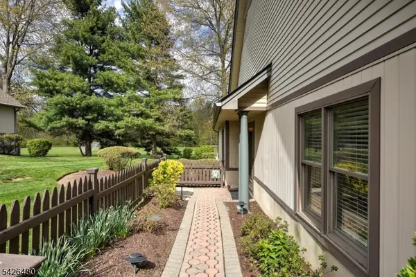 11 PARK EDGE, Berkeley Heights Twp., NJ 07922