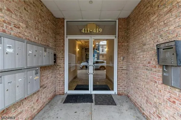 411-419 Chestnut St #3B, Newark City, NJ 07105