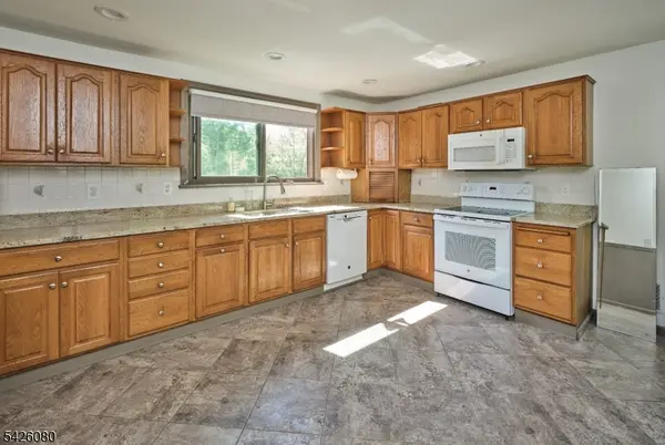 9 Hewitt Rd, West Amwell Twp., NJ 08530