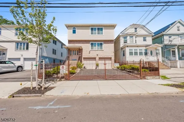 937 Grove St, Elizabeth City, NJ 07202