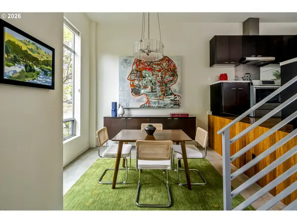 4442 SE STARK ST, Portland, OR 97215