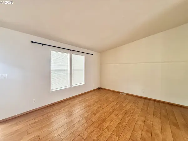 213 RIVER RIDGE AVE, Roseburg, OR 97471