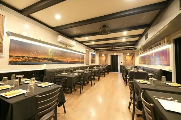 100 Lincoln AVE, Brooklyn, NY 10306