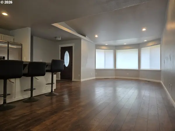 1513 FARRAH CT, Sutherlin, OR 97479