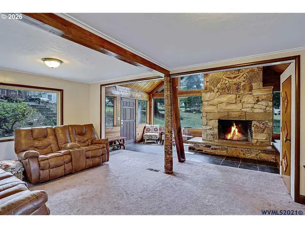 940 OAK TER, Sweet Home, OR 97386