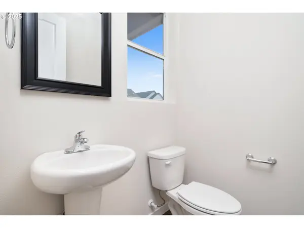 3198 S Kodiak St #Lot 820, Cornelius, OR 97113