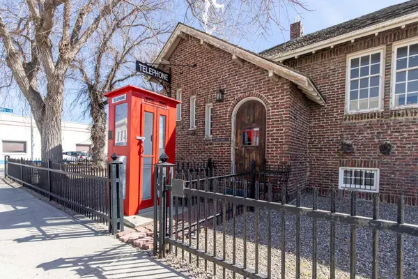 2224 2 AVE, Fort Macleod, AB T0L0Z0