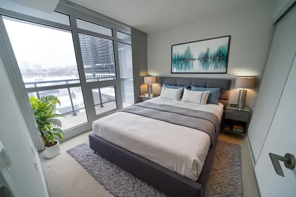 121 Mcmahon DR #915, Toronto C15, ON M2K 0C1