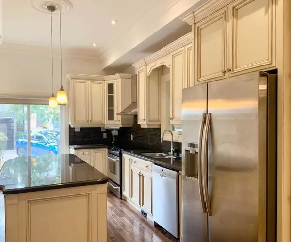 64 Robert ST, Toronto C01, ON M5S 2K3