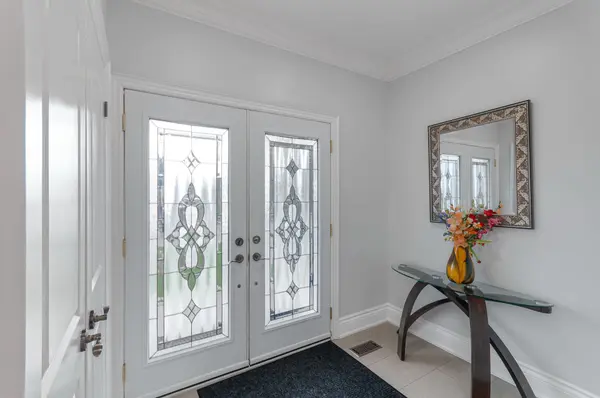 1815 Woodview AVE, Pickering, ON L1V 1L3