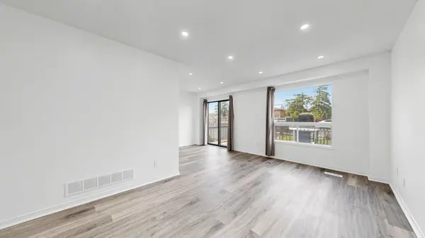 1399 Anton SQ, Pickering, ON L1V 5T5