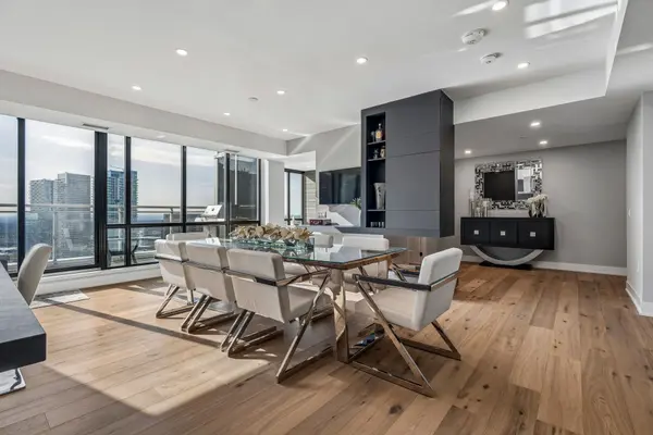 2908 Highway 7 RD #PH3804, Vaughan, ON L4K 0K5