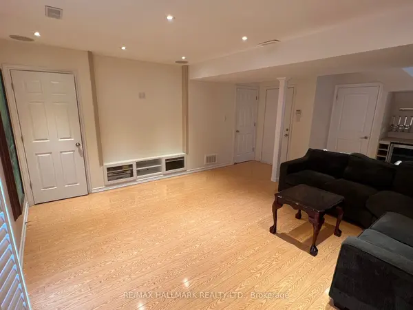 11 Caria CT #BSMT, Vaughan, ON L4H 2W3