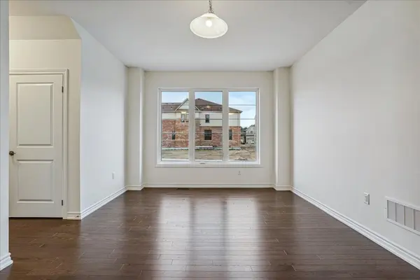 259 Madelaine DR, Barrie, ON L9J 0P4