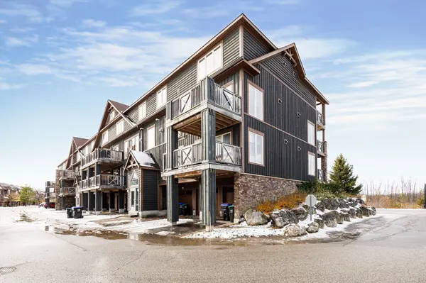 6 Joseph TRL #201, Collingwood, ON L9Y 0J2