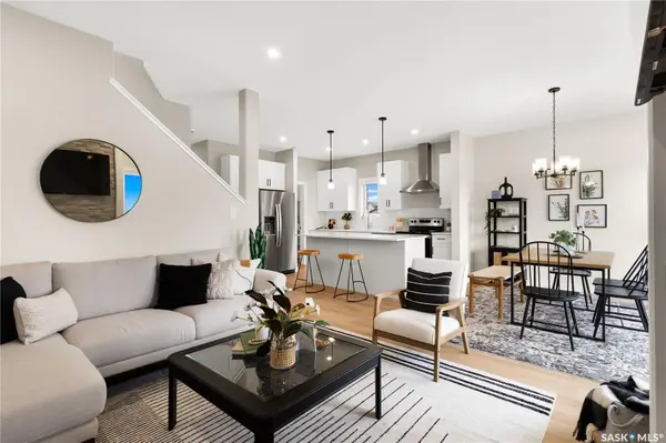 327 Asokan BEND, Saskatoon, SK S7V 1V7