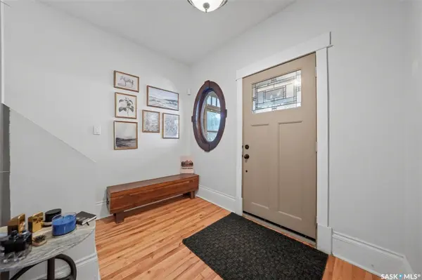 106 8th STREET E, Saskatoon, SK S7H 0N9