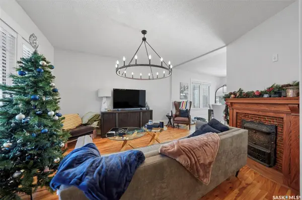 106 8th STREET E, Saskatoon, SK S7H 0N9