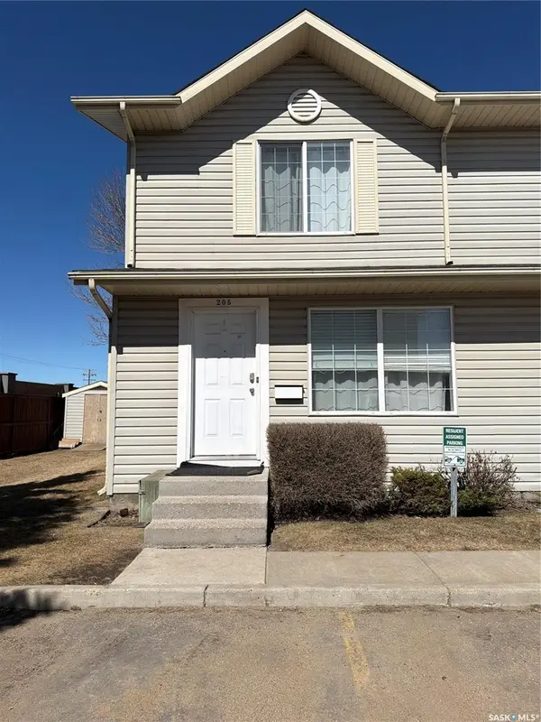 815 Kristjanson ROAD #205, Saskatoon, SK S7S 1M6