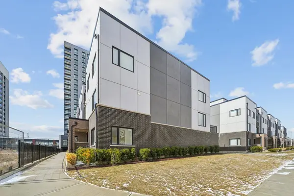 348 Wheat Boom DR S #24, Oakville, ON L6H 3V6