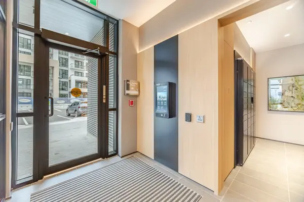 720 Whitlock AVE #703, Milton, ON L9E 2B5