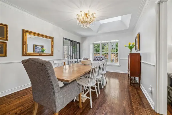 445 MacDonald RD, Oakville, ON L6J 2B7