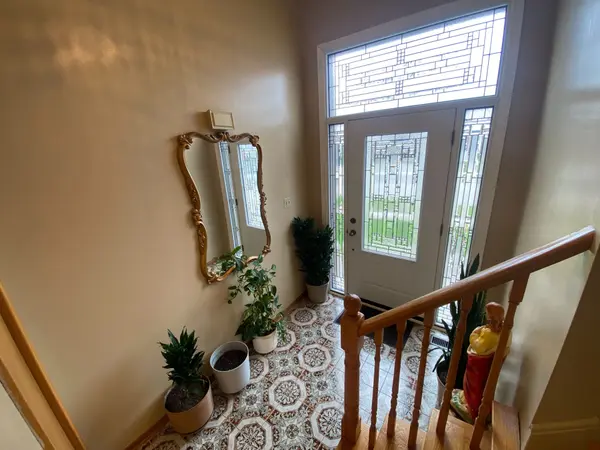 1571 CORKSTONE Glade, Mississauga, ON L4W 2E8