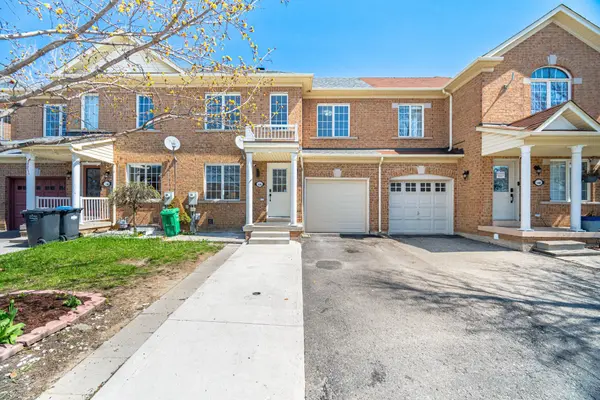 106 Tianlee CRES E, Brampton, ON L7A 2X4