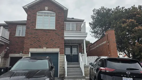 6 Oliti CT, Toronto W05, ON M9L 3A3