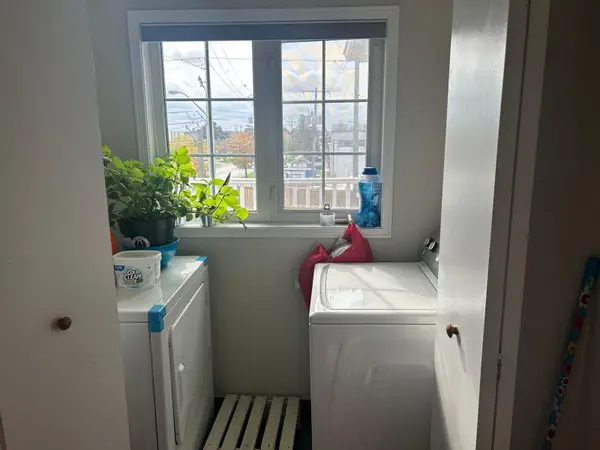 6 Oliti CT, Toronto W05, ON M9L 3A3