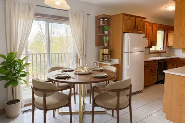 7 Hilltop DR #Upper, Caledon, ON L7C 1K7