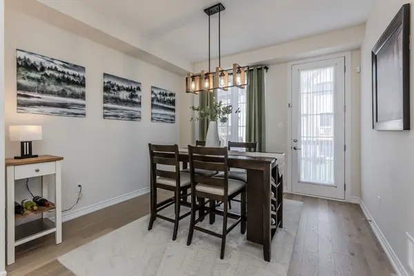 1401 Almonte DR, Burlington, ON L7P 0V8