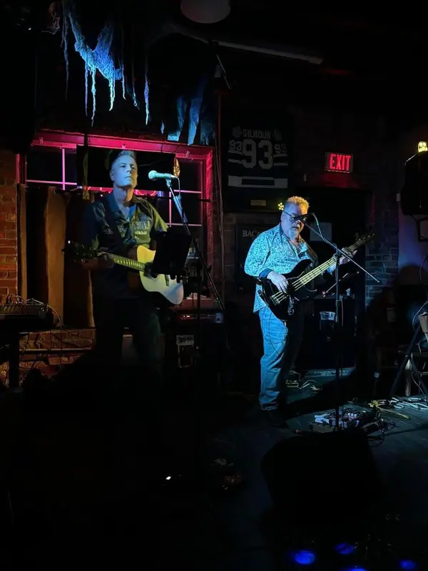 60 Queen ST E, Brampton, ON L6V 1A9