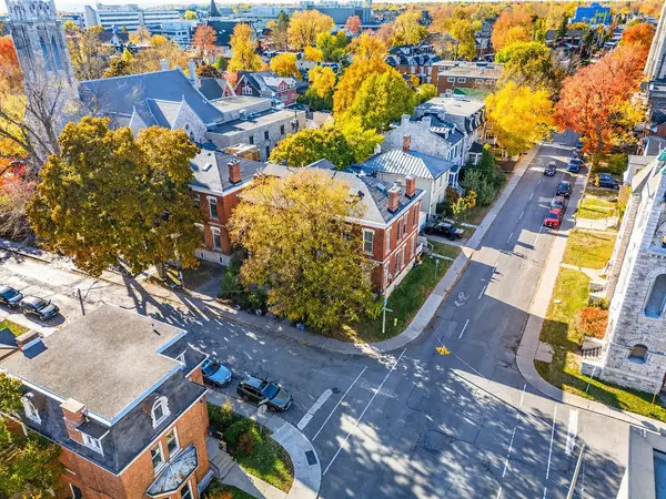 94 Sydenham ST, Kingston, ON K7L 3H4