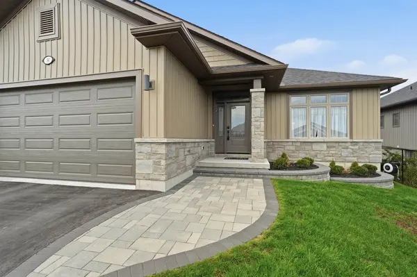 34 Rosewood DR, Quinte West, ON K0K 2C0