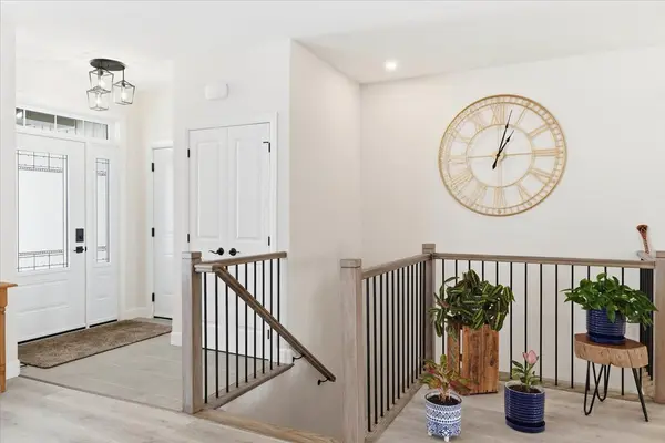 34 Rosewood DR, Quinte West, ON K0K 2C0