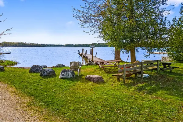 243 McCullough Lake DR, Chatsworth, ON N0H 2V0