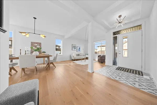 429 Gidran CIR, Kanata, ON K2V 0P5