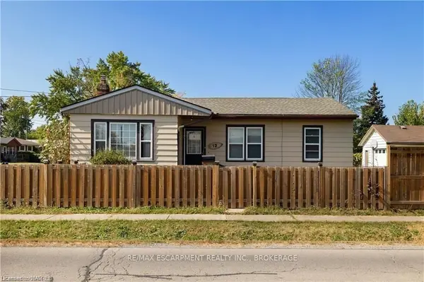 12 Ferndale AVE #Lower, St. Catharines, ON L2P 1V3