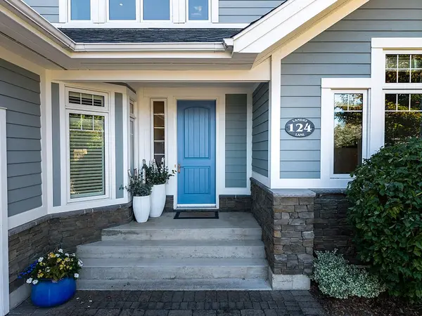 124 LANDRY LN, Blue Mountains, ON N0H 2P0