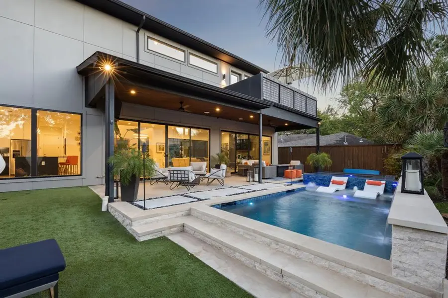 9733 Mixon Drive, Dallas, TX 75220