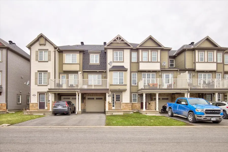461 MEADOWHAWK CRES, Barrhaven, ON K2J 5W8