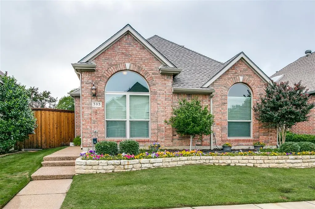 303 Old York Road, Irving, TX 75063