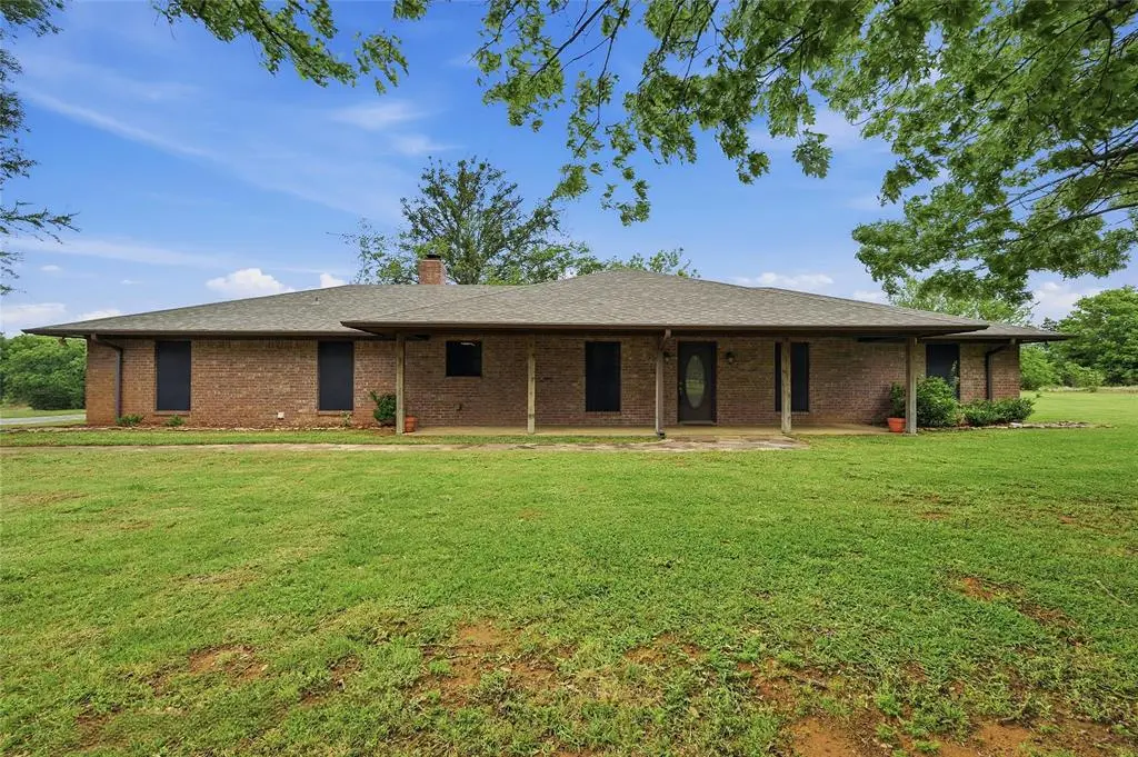 185 Owens Road, Bells, TX 75414