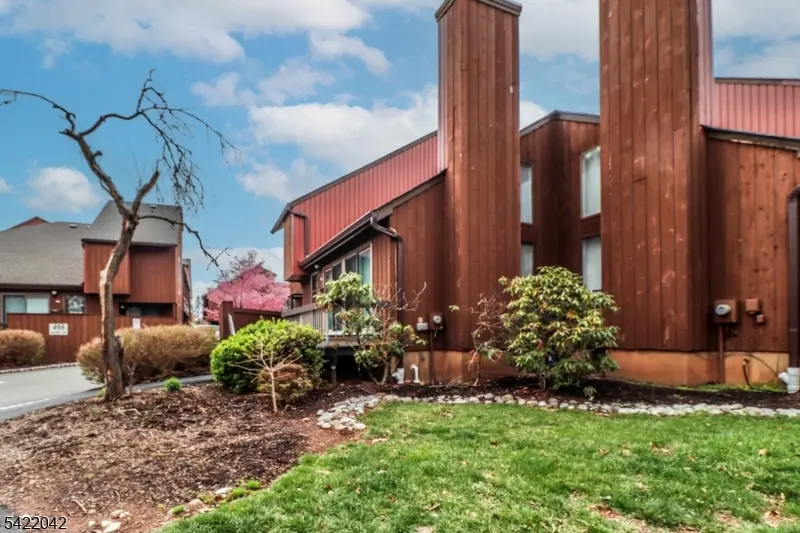 498 Auten Rd 2D, Hillsborough Twp., NJ 08844