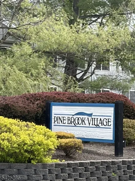 56 Stonyridge Dr, Lincoln Park Boro, NJ 07035