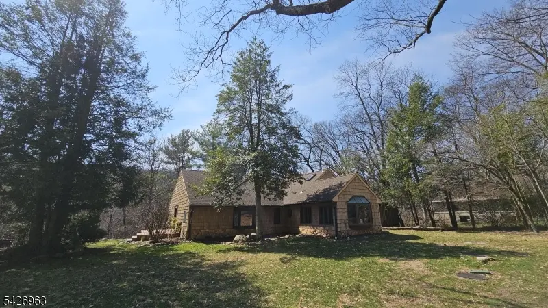 534 Hamburg Tpke, West Milford Twp., NJ 07480